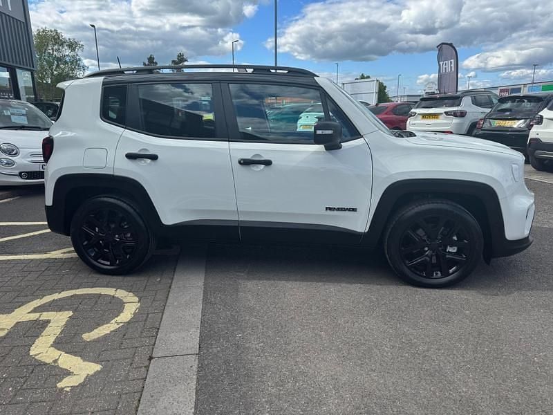 New Jeep Renegade Altitude 2026 Alpine white/black roof SUV