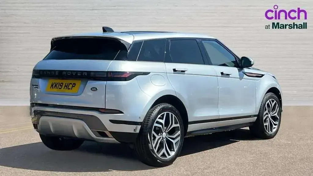 Used Land Rover Range Rover evoque HSE Dynamic 180 HP (132 kW) 2019 Silver SUV