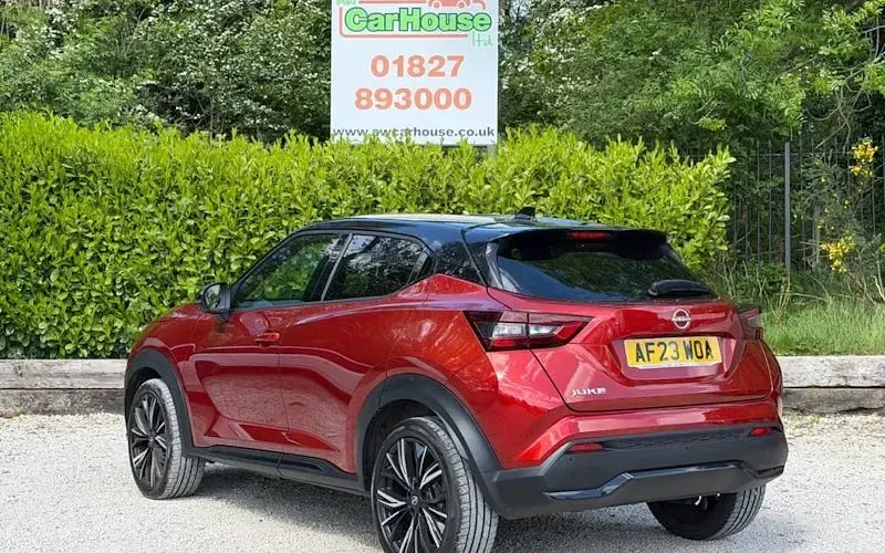 Gebraucht Nissan Juke Tekna+ 114 PS (83 kW) 2023 Rot SUV