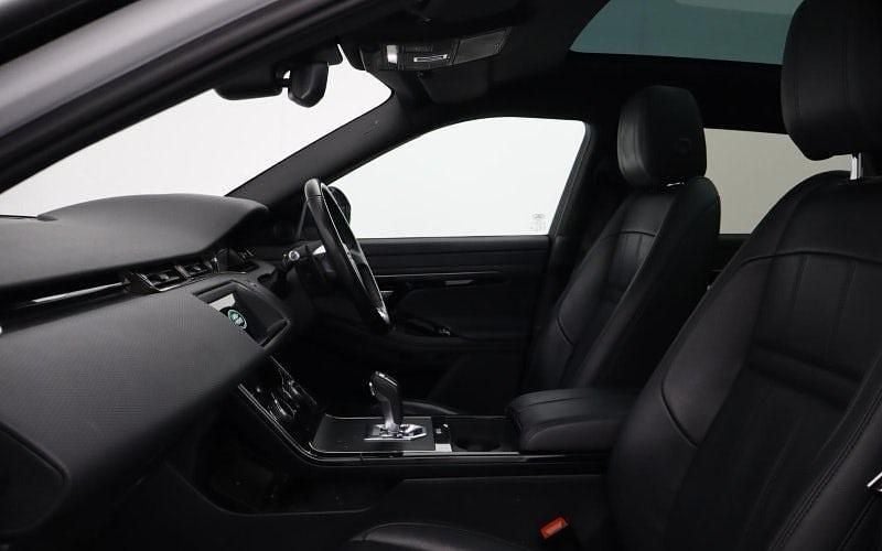 Used Land Rover Range Rover evoque R-Dynamic 182 HP (133 kW) 2019 White SUV