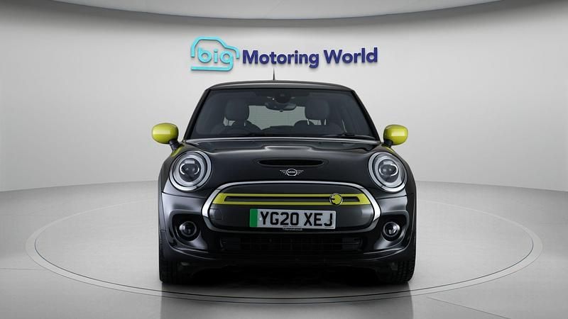 Used Mini Cooper SE Hatch 133 kW (181 HP) 2020 Hatchback