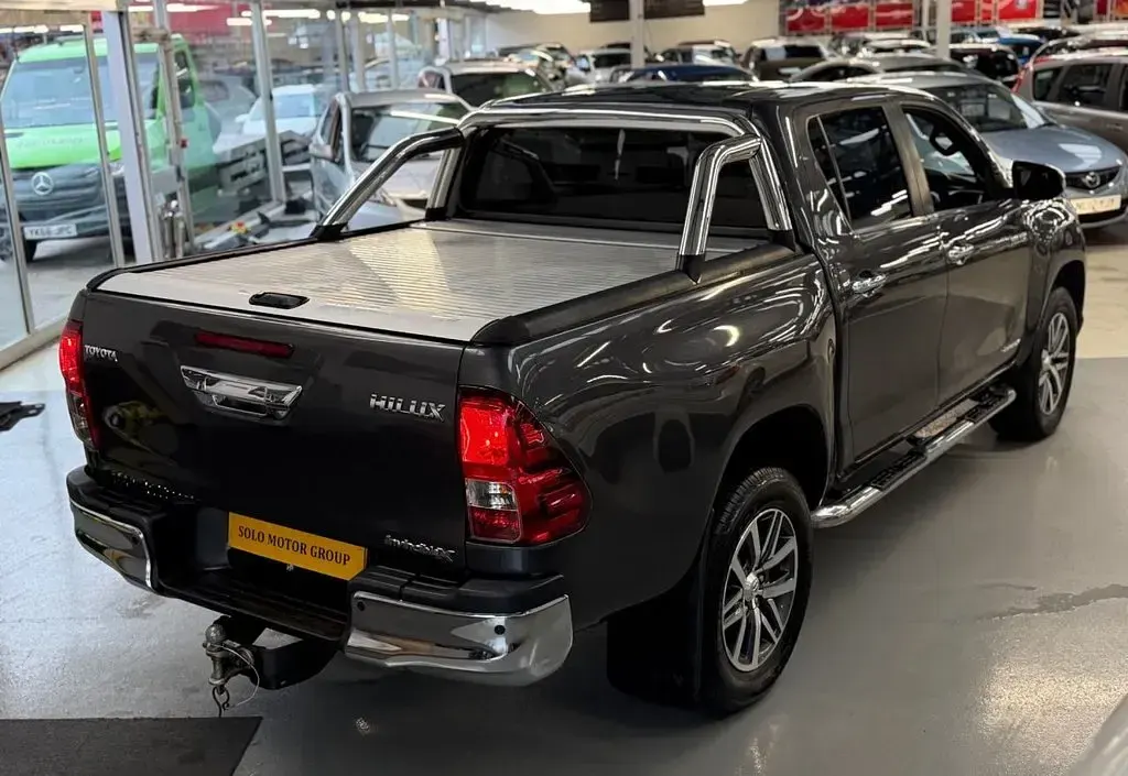 Used Toyota HiLux 150 HP (110 kW) 2019 Grey Pickup