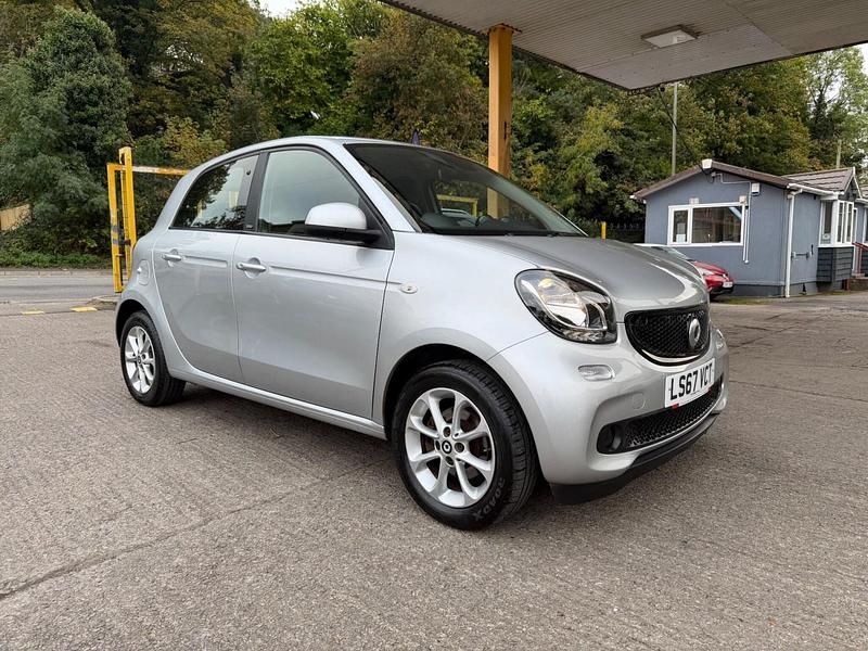 Silver Used 2017 Smart ForFour Passion Hatchback | £3,995 (Good price) - Image 1/4