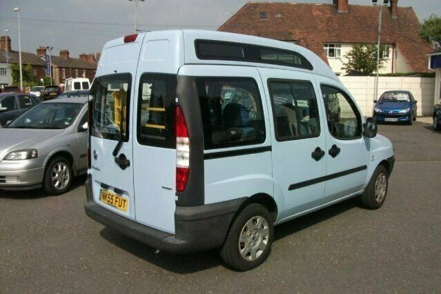 Usado Fiat Doblò 70 CV (51 kW) 2005 Monovolumen