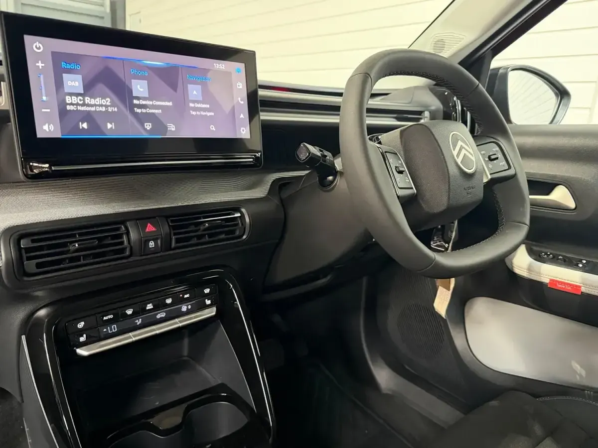 New Citroën C3 110 HP (80 kW) 2026 Red SUV