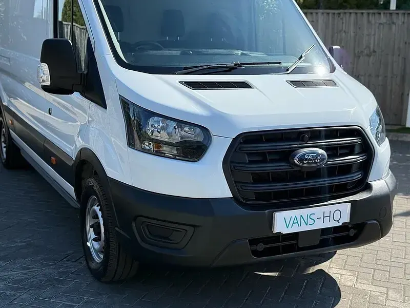 Used Ford Transit 130 HP (95 kW) 2023 White Van