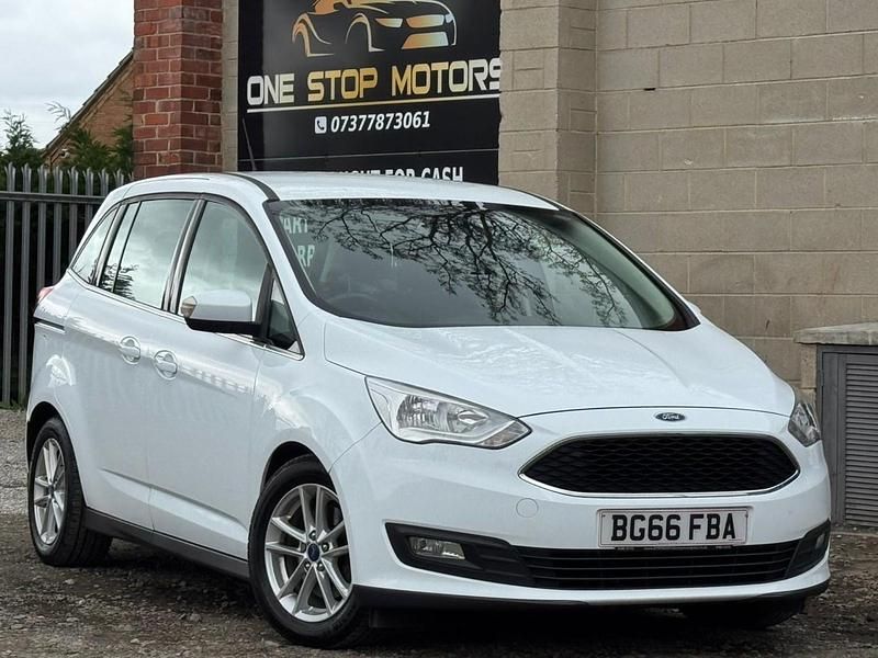 Used Ford Grand C-Max Zetec 120 HP (88 kW) 2016 White MPV