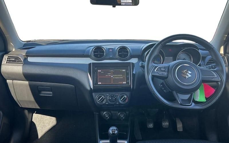Usado Suzuki Swift SZ-T 111 HP (81 kW) 2019 Preto Citadino