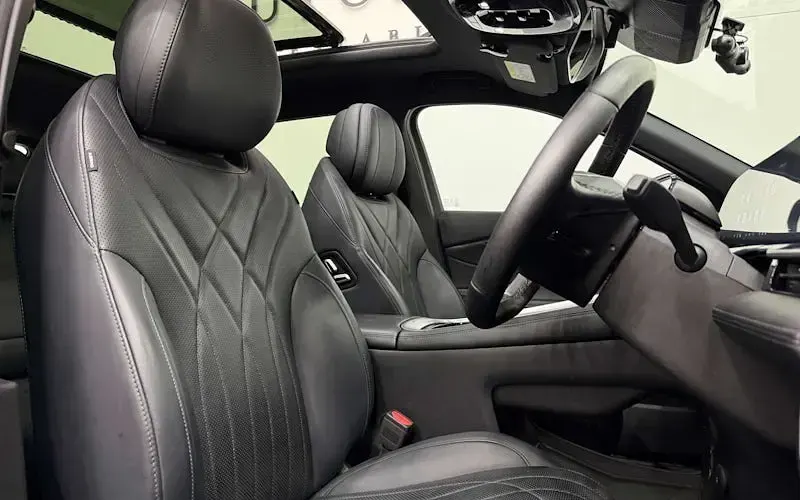 Used Omoda 9 537 HP (394 kW) 2025 Black SUV