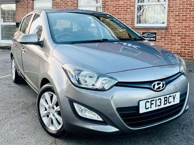 Grey Used 2013 Hyundai i20 Active Hatchback | £2,330 (Good price) - Image 1/4