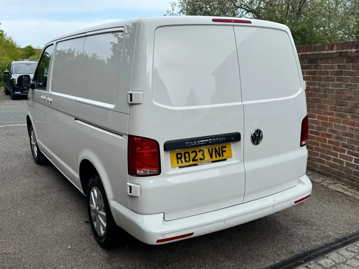 Second-hand VW Transporter Highline 2023 Alb Van