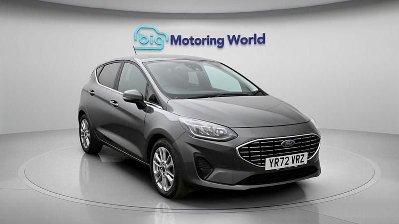 Used Ford Fiesta Titanium 125 HP (91 kW) 2021 Grey Hatchback