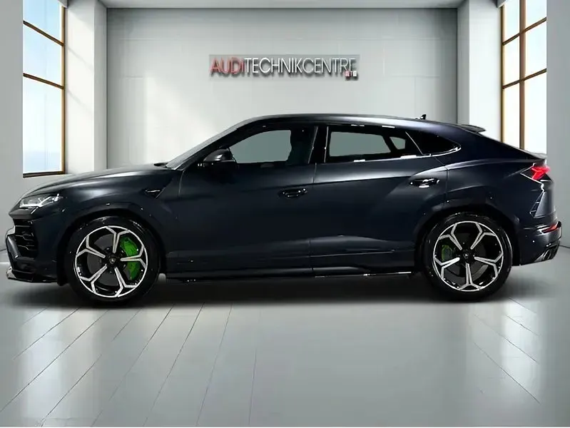 Used Lamborghini Urus 666 HP (489 kW) 2021 Black SUV