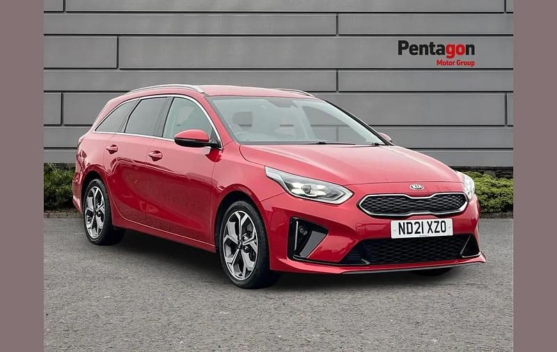Red Used 2021 Kia Ceed Sportswagon Estate | £13,195 (Good price) - Image 1/4