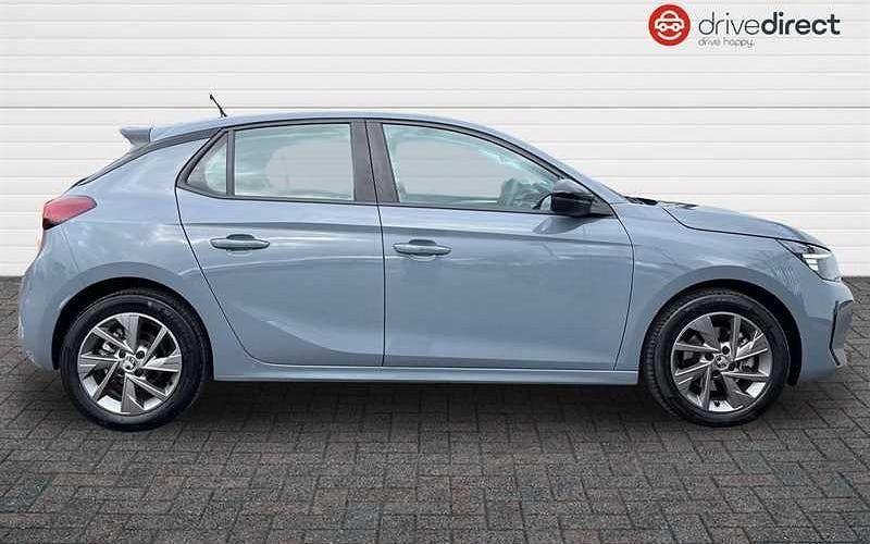 Used Vauxhall Corsa Design Edition 101 HP (74 kW) 2023 Hatchback