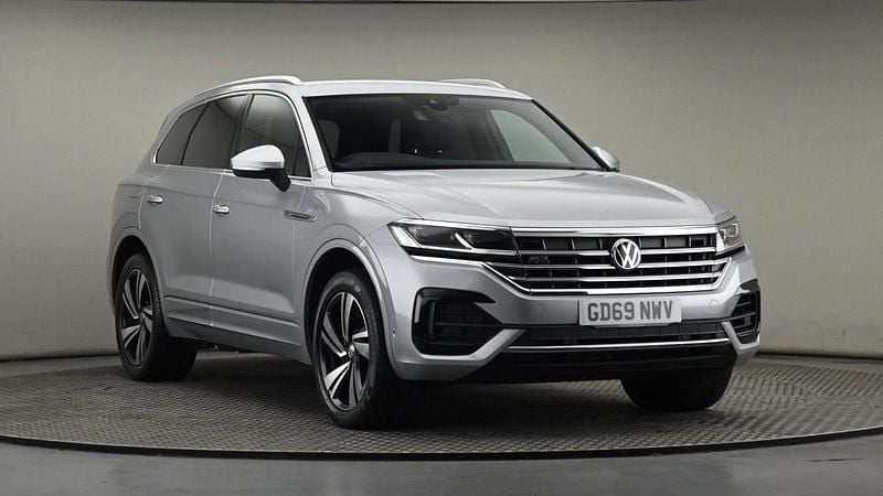 Antimonial silver metallic Used 2020 VW Touareg R-line SUV | £29,650 (Good price) - Image 1/4