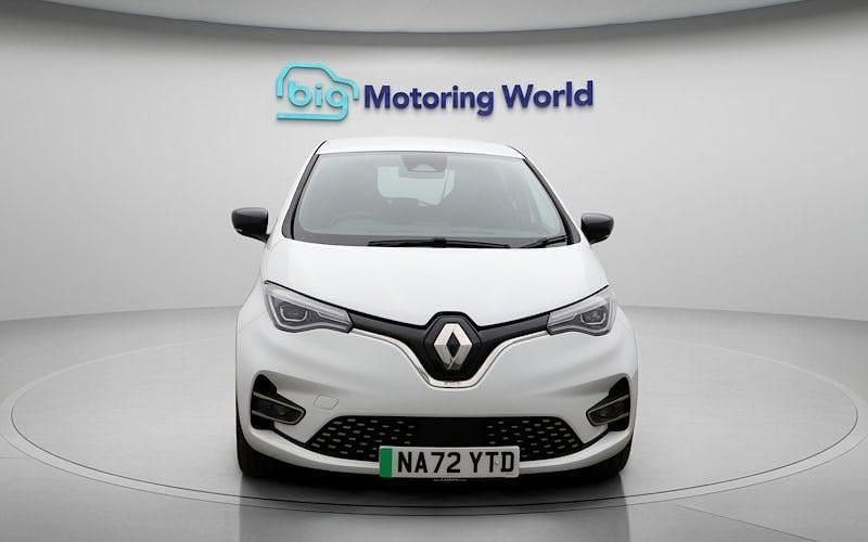 Used Renault Zoe Iconic 100 kW (136 HP) 2024 Hatchback