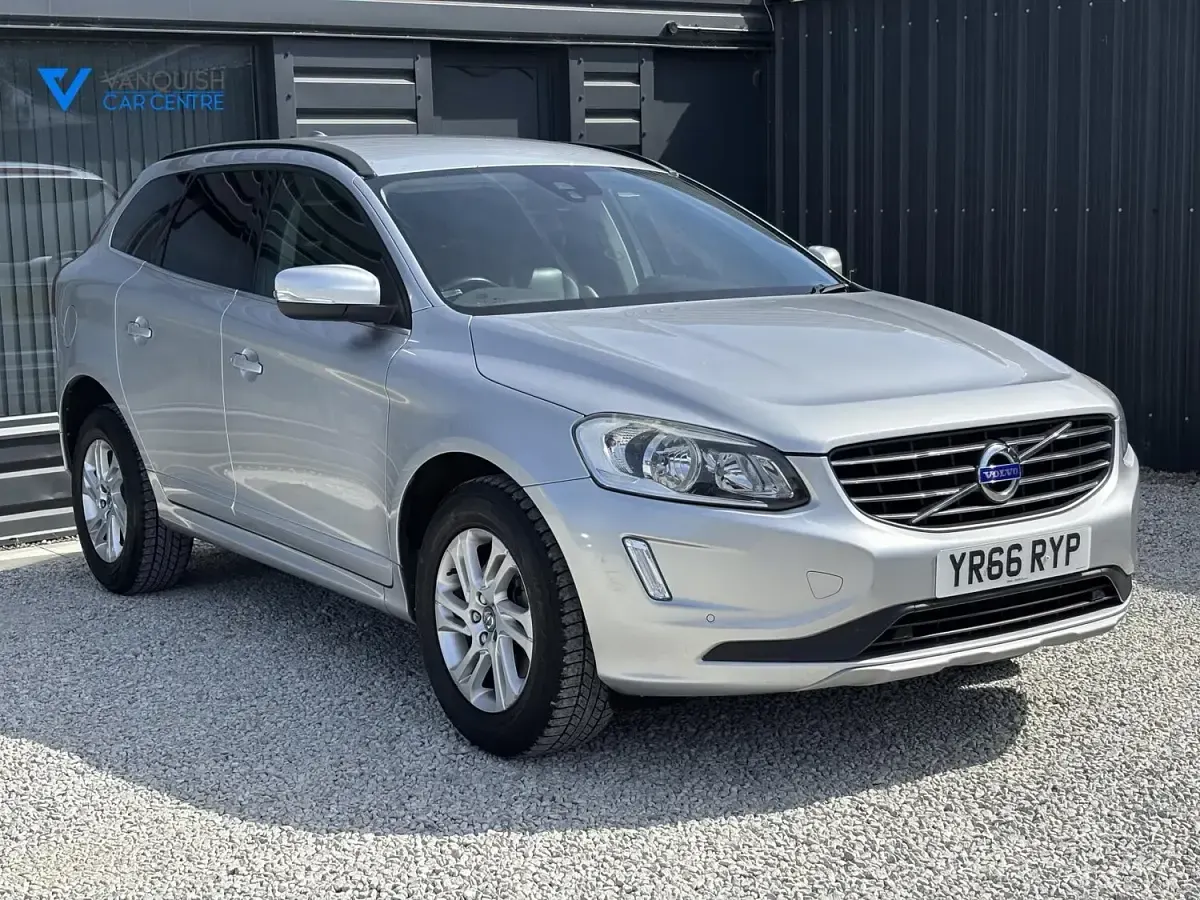 Used Volvo XC60 SE 190 HP (139 kW) 2016 Silver SUV