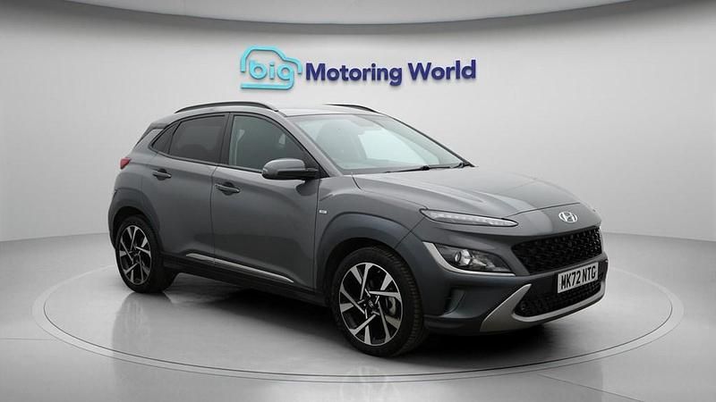 Used Hyundai Kona Premium 120 HP (88 kW) 2022 Grey SUV