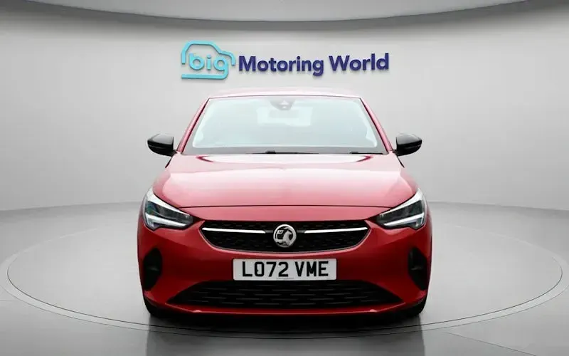 Second-hand Vauxhall Corsa Design Edition 75 CP (55 kW) 2022 Roșu Hatchback