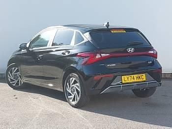 Used Hyundai i20 Advanced 100 HP (73 kW) 2025 Black Hatchback