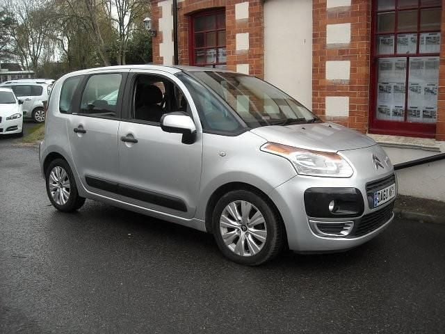 Silver Used 2011 Citroën C3 Picasso MPV | £2,995 (Good price) - Image 1/4