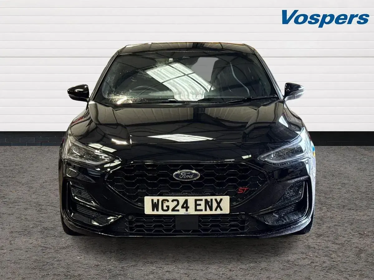 Used Ford Focus ST 280 HP (205 kW) 2024 Black Hatchback