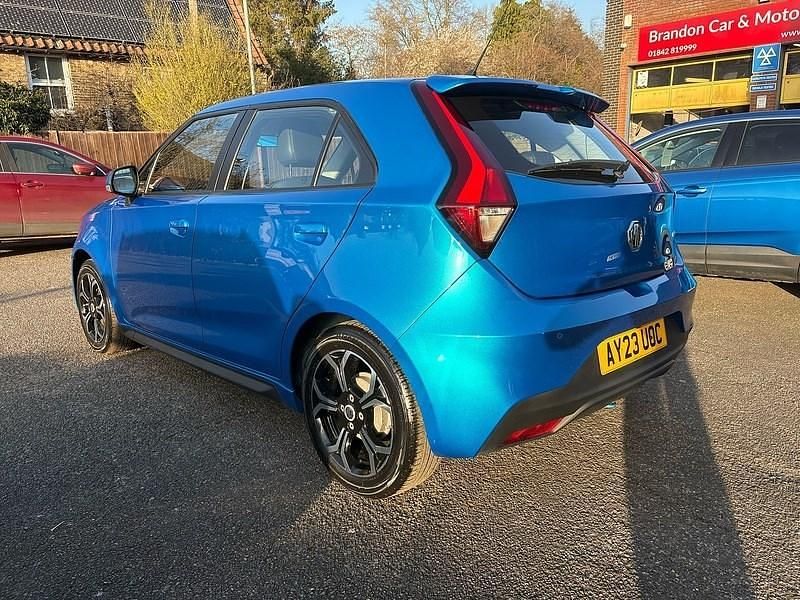 Used MG MG3 Exclusive 106 HP (77 kW) 2023 Blue Hatchback