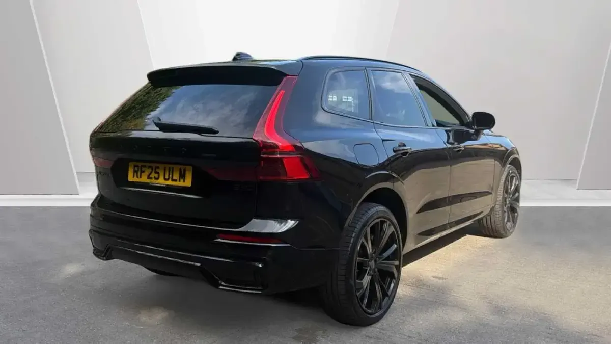 Used Volvo XC60 Plus 247 HP (181 kW) 2026 SUV