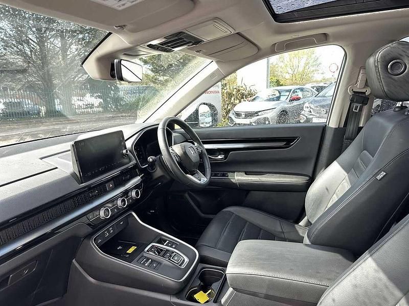 Used Honda CR-V Elegance 184 HP (135 kW) 2024 White SUV