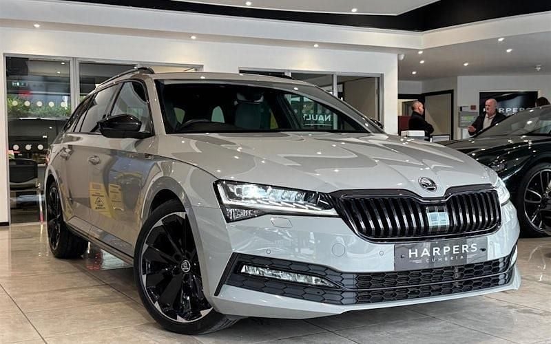 Used 2024 Skoda Superb SportlinePlus Estate | £22,342 (Super price) - Image 1/4