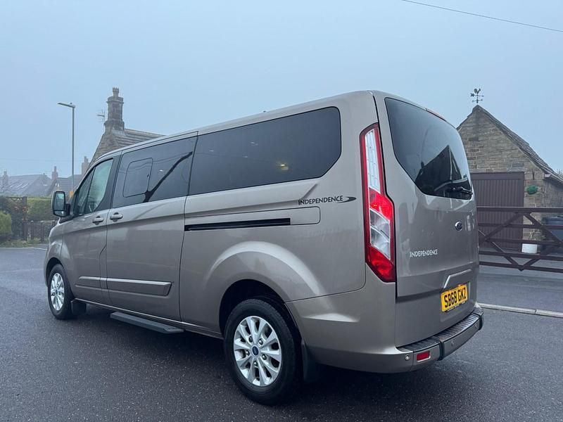 Used Ford Tourneo Titanium 2019 Silver MPV