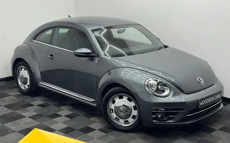 Used VW Beetle Design 105 HP (77 kW) 2017 Hatchback