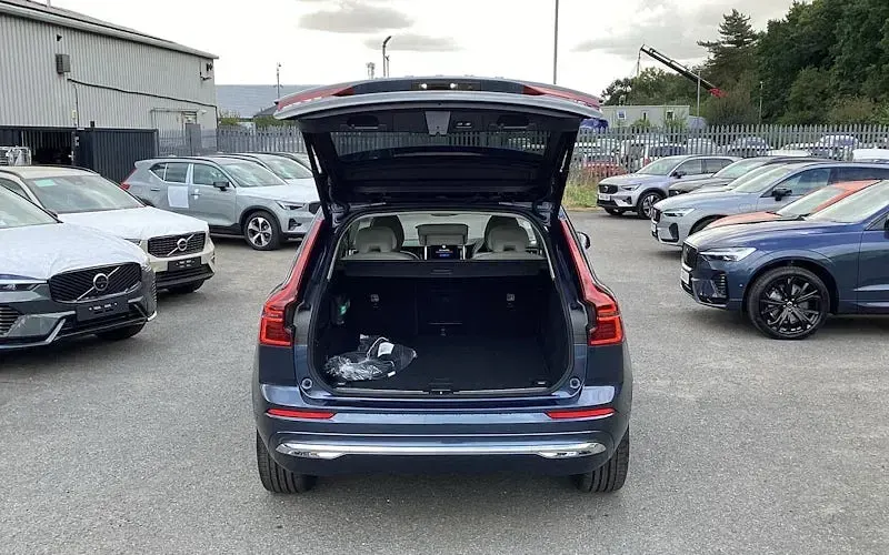 New Volvo XC60 Ultra 455 HP (334 kW) 2026 Blue SUV