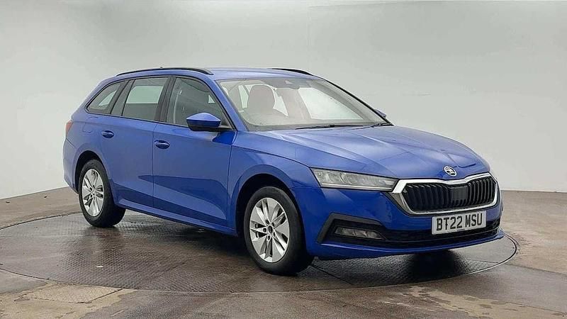 Energy blue Used 2022 Skoda Octavia SE Technology Estate | £18,942 (Fair price) - Image 1/4