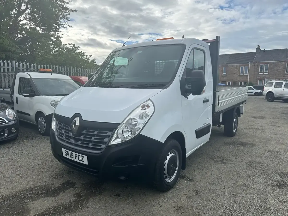 Used Renault Master Business 2019 White Cabriolet