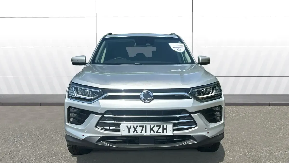 Used SsangYong Korando 163 HP (119 kW) 2021 Silver Estate