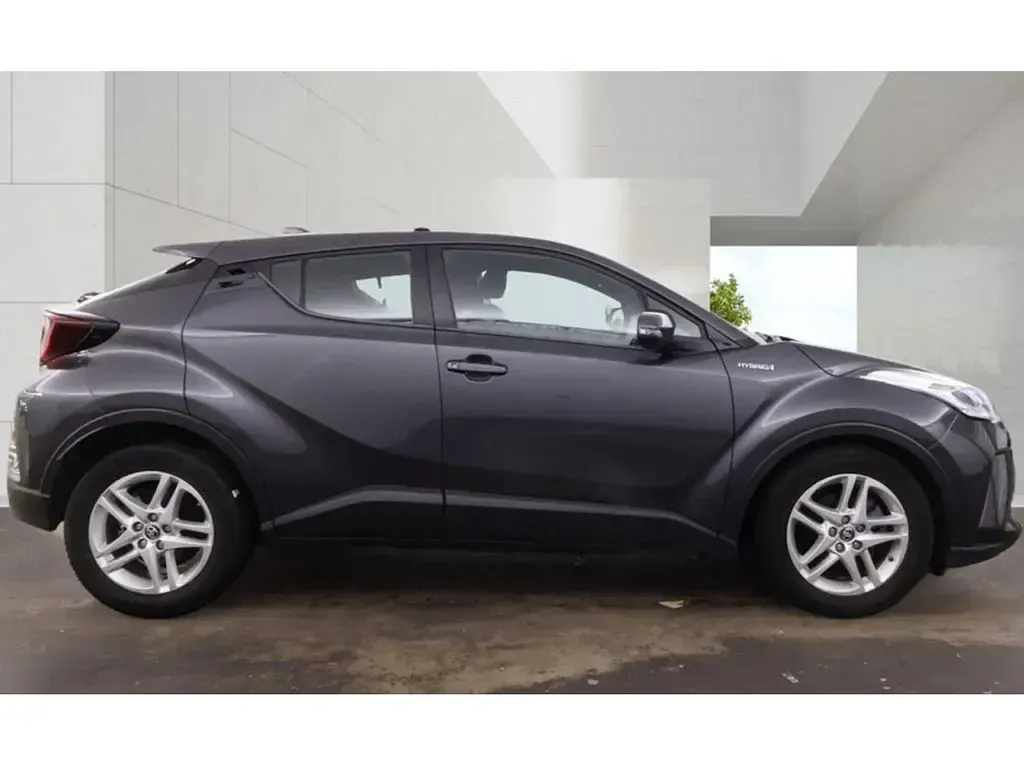 Used Toyota C-HR 122 HP (89 kW) 2021 Grey SUV