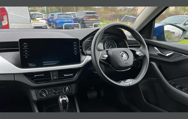 Used Skoda Kamiq SE Drive 110 HP (80 kW) 2023 Race blue metallic SUV