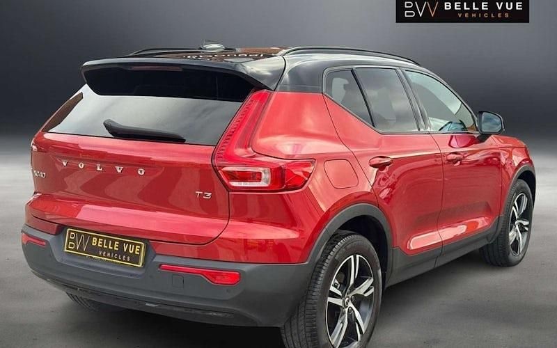 Used Volvo XC40 R-Design 163 HP (119 kW) 2021 SUV
