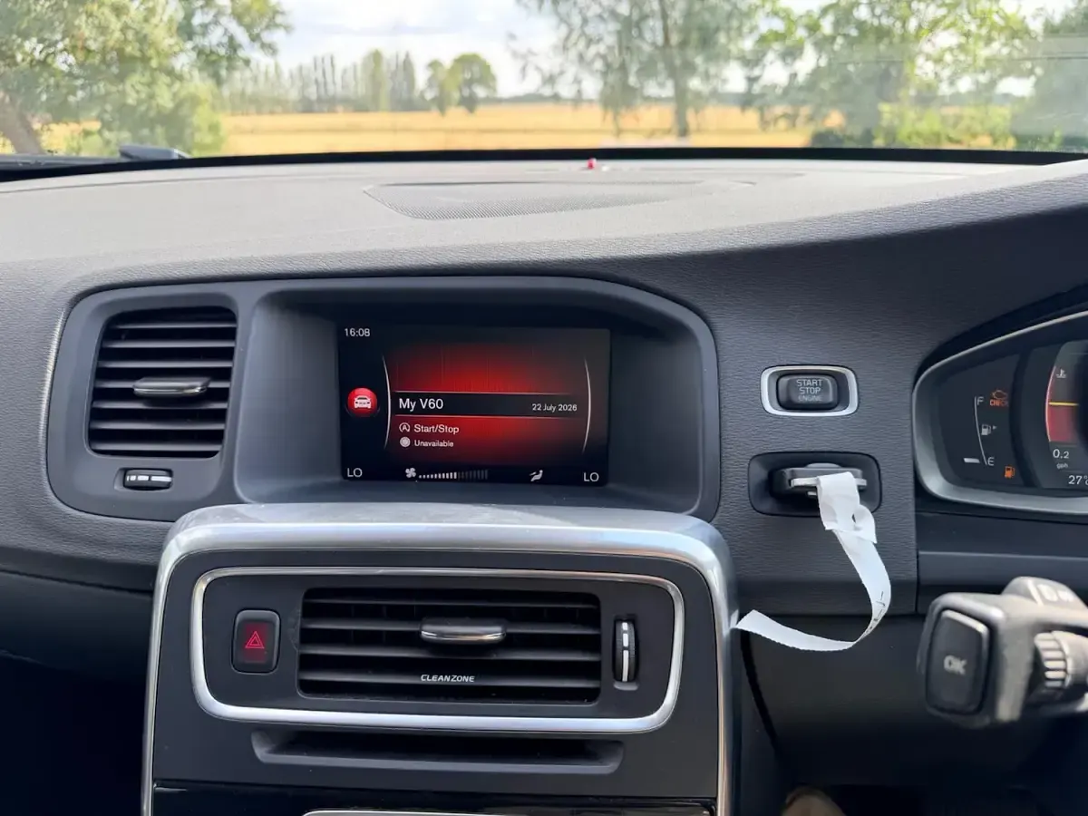 Used Volvo V60 Business Edition 190 HP (139 kW) 2017 Black Estate