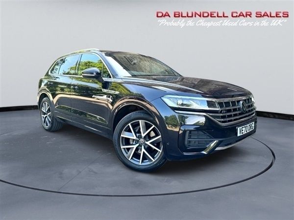 Black Used 2021 VW Touareg R-line SUV | £25,490 (Fair price) - Image 1/1