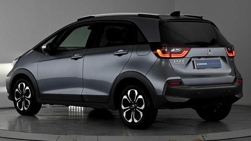 Used Honda Jazz Hybrid 109 HP (80 kW) 2021 Grey Hatchback