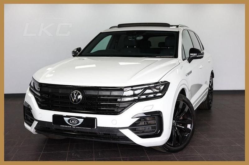 White Used 2022 VW Touareg Black Edition SUV | £41,990 (Fair price) - Image 1/4