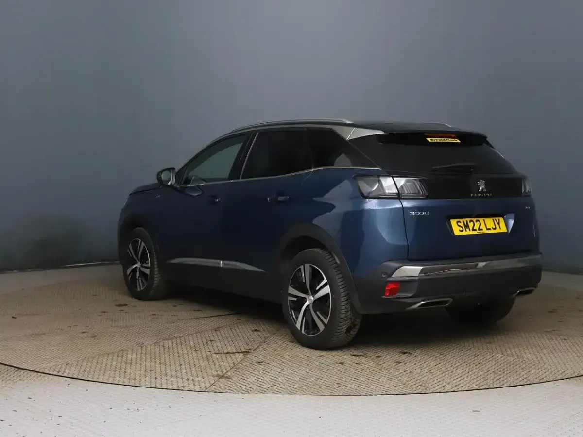 Used Peugeot 3008 GT 131 HP (96 kW) 2022 Blue SUV