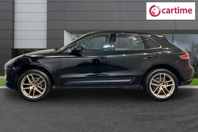 Used Porsche Macan 265 HP (194 kW) 2022 Black SUV