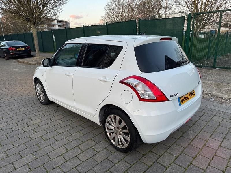 Used Suzuki Swift SZ4 2012 White Hatchback