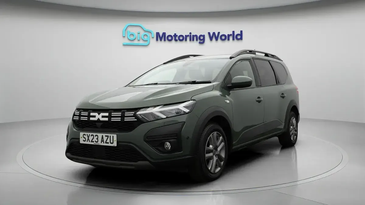 Used Dacia Jogger Expression 110 HP (80 kW) 2023 Green MPV