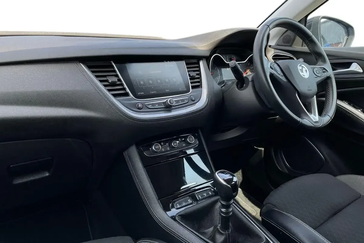 Used Vauxhall Grandland X Sport 131 HP (96 kW) 2019 Blue SUV