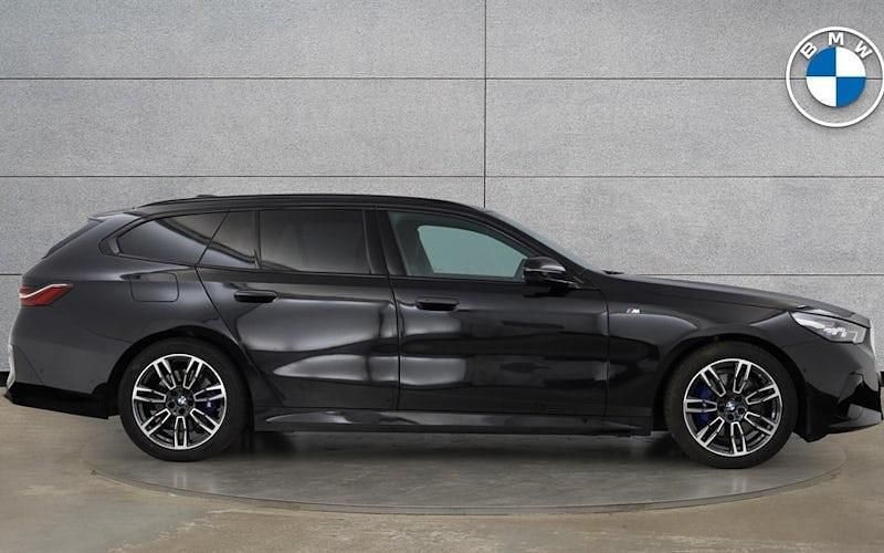 Used BMW 520 M Sport 208 HP (152 kW) 2025 Black Estate
